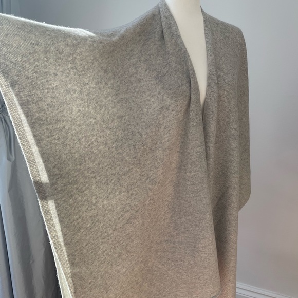 Babaton Aritizia cashmere wool wrap sweater grey - Picture 3 of 8